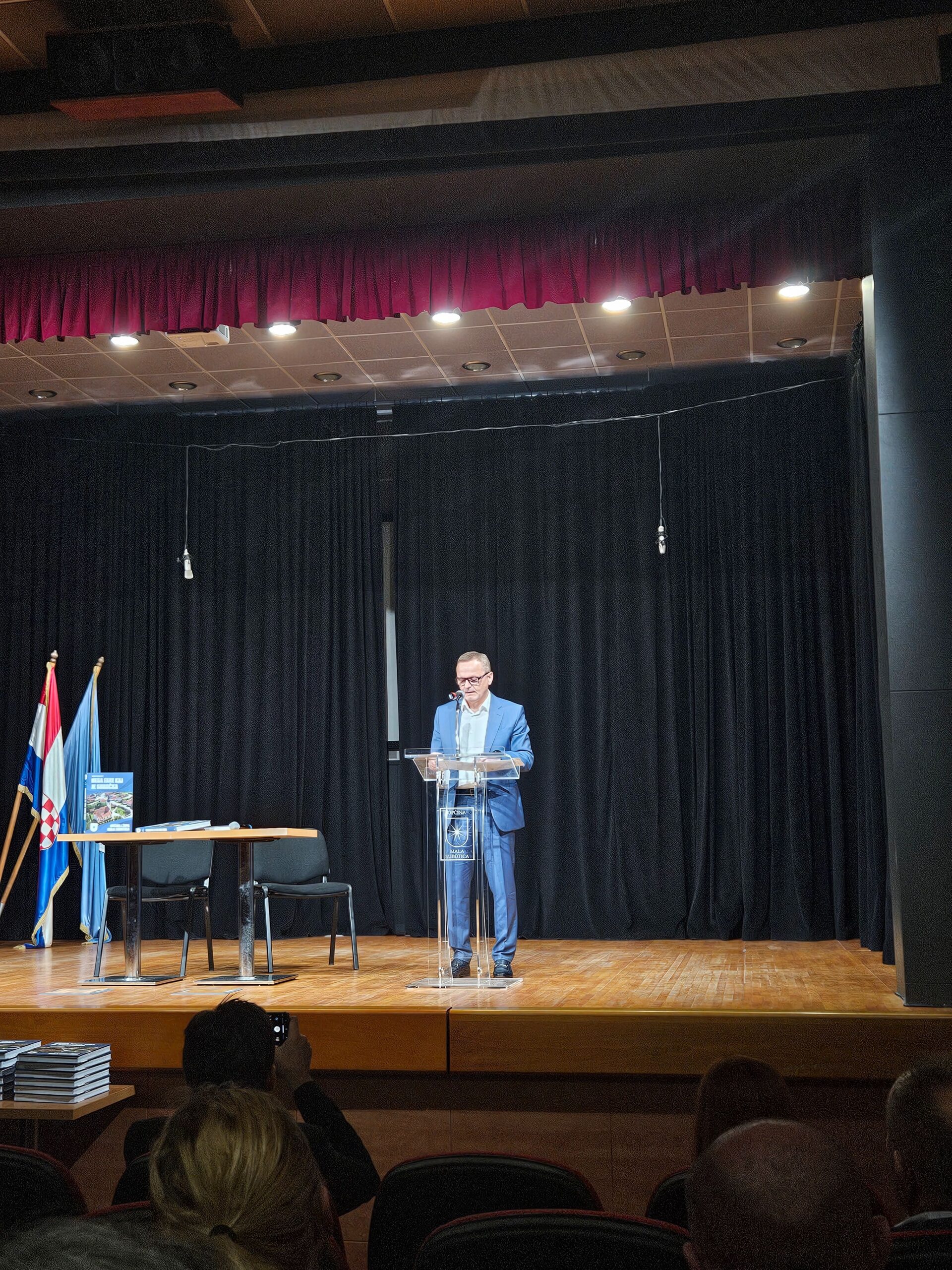 predstavljanje monografije Mala Subotica (7) predstavljanje monografije Mala Subotica (7)