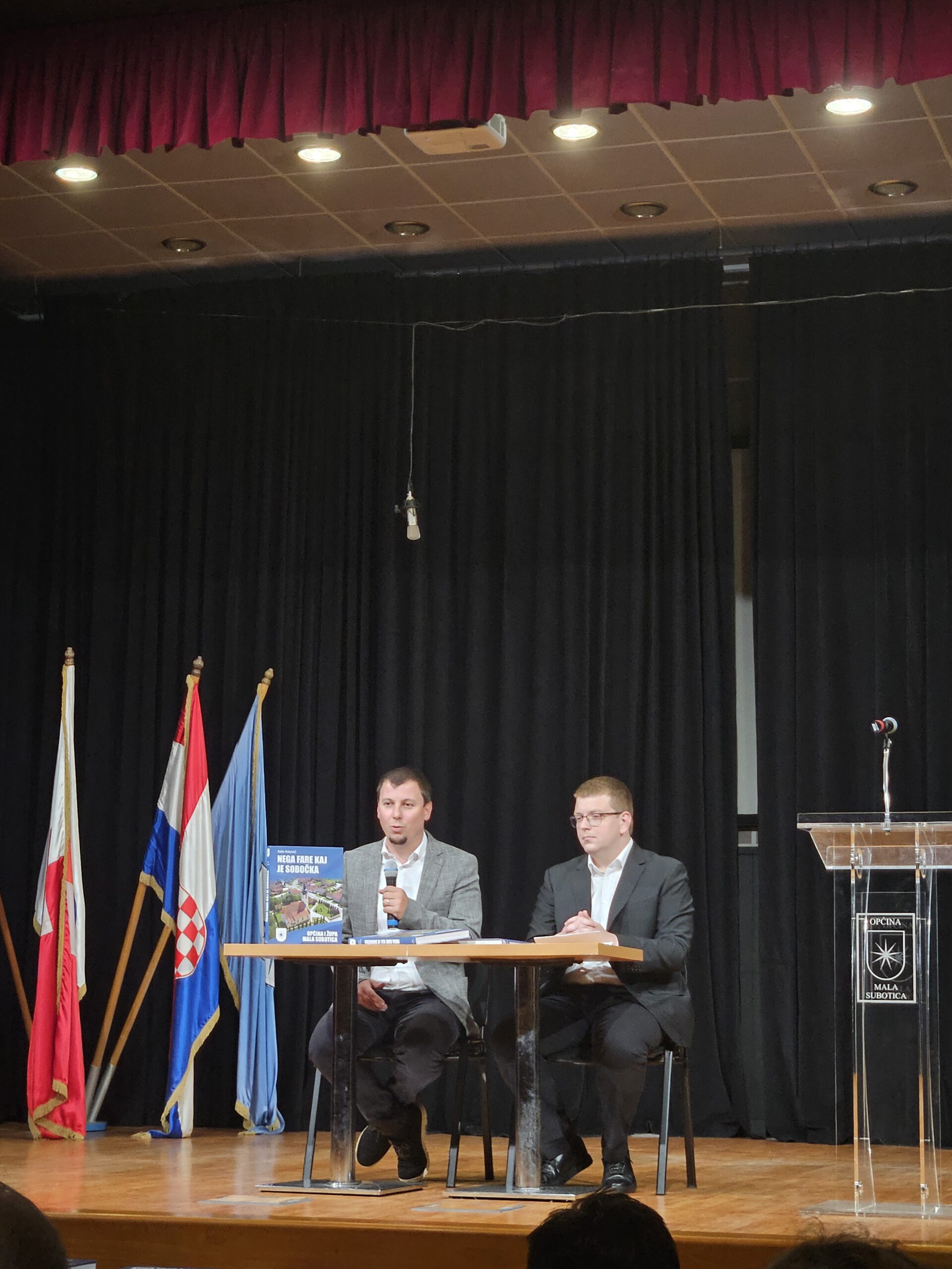 predstavljanje monografije Mala Subotica (9) predstavljanje monografije Mala Subotica (9)