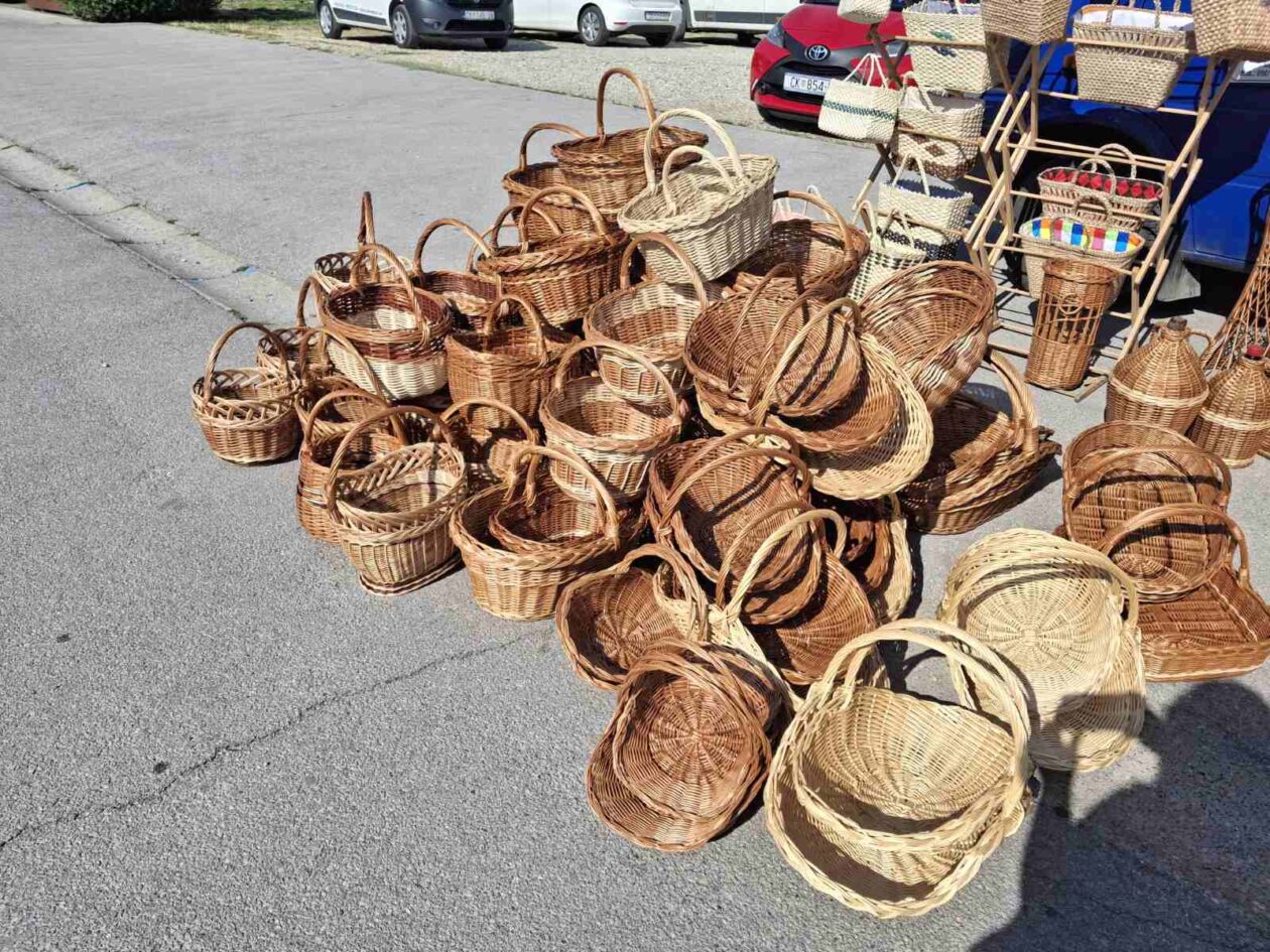 prelog, tržnica,21.6 (48)