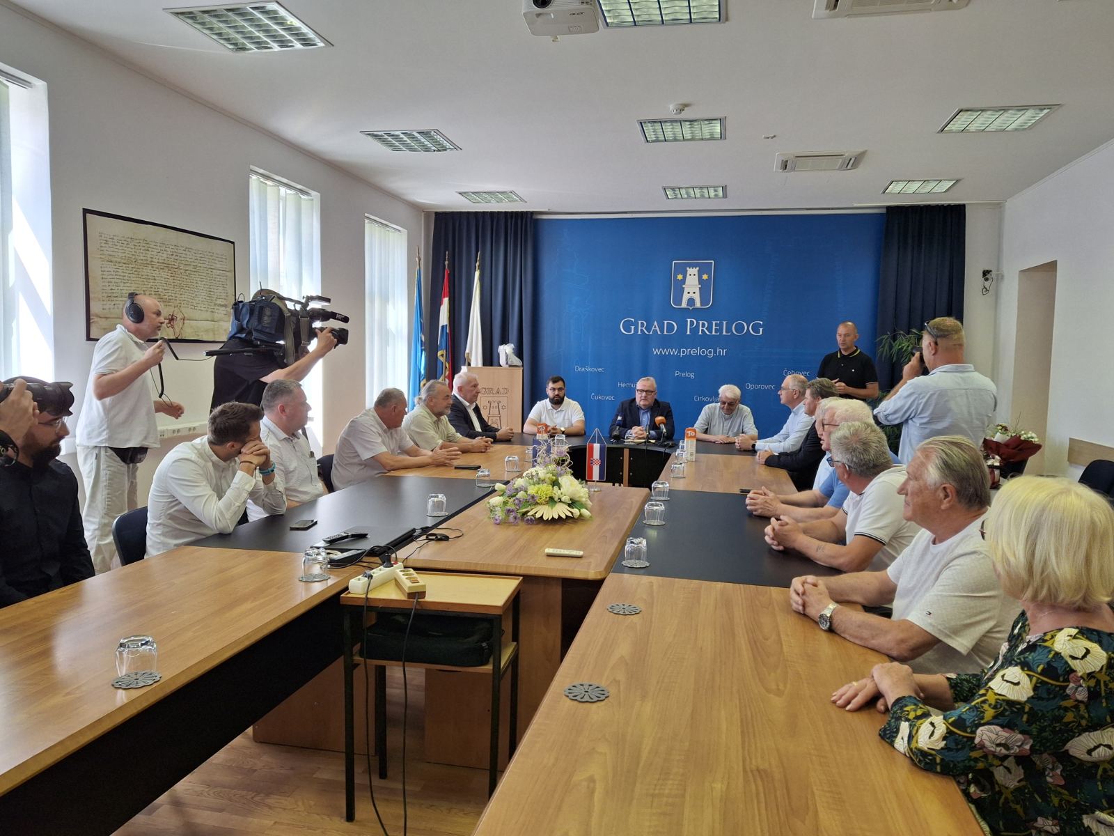 prijem prečasni antun hoblaj, dominik cestar (18) prijem prečasni antun hoblaj, dominik cestar (18)