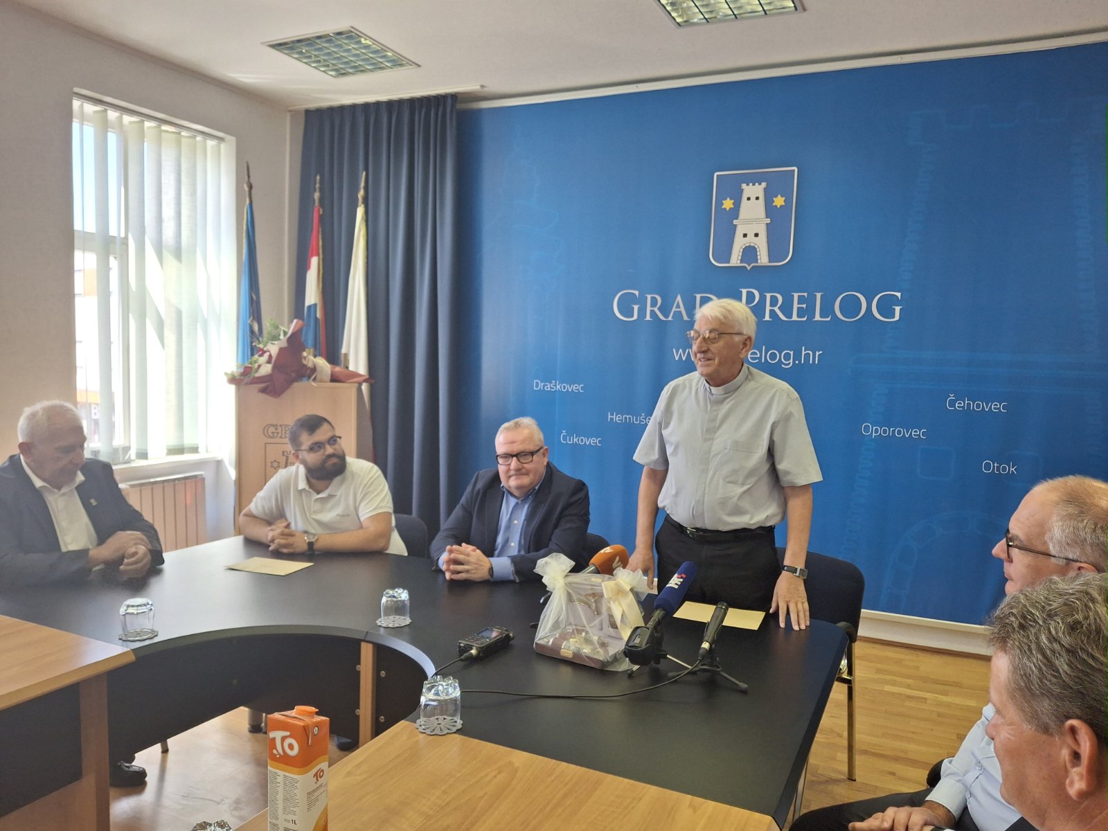 prijem prečasni antun hoblaj, dominik cestar (20) prijem prečasni antun hoblaj, dominik cestar (20)