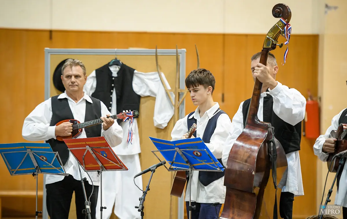 priločki folklorni susreti (21)