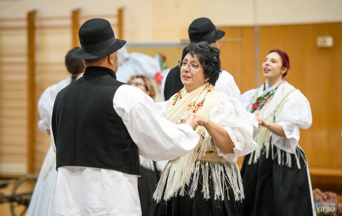 priločki folklorni susreti (27)