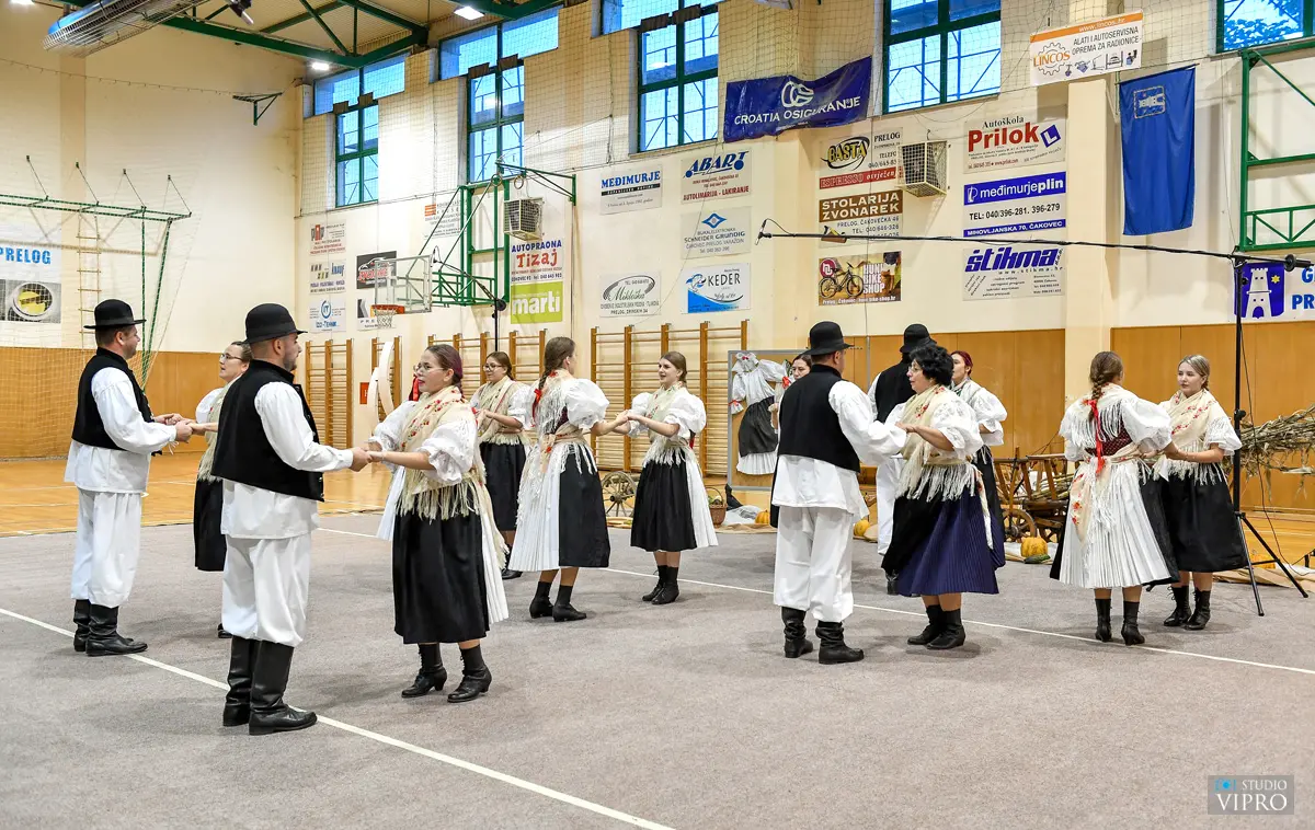 priločki folklorni susreti (28)