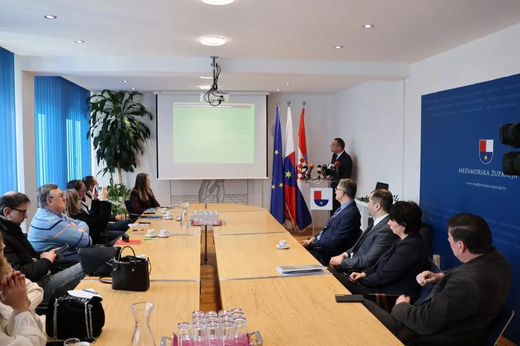 priznanje financial times međimurska županija (15) priznanje financial times međimurska županija (15)