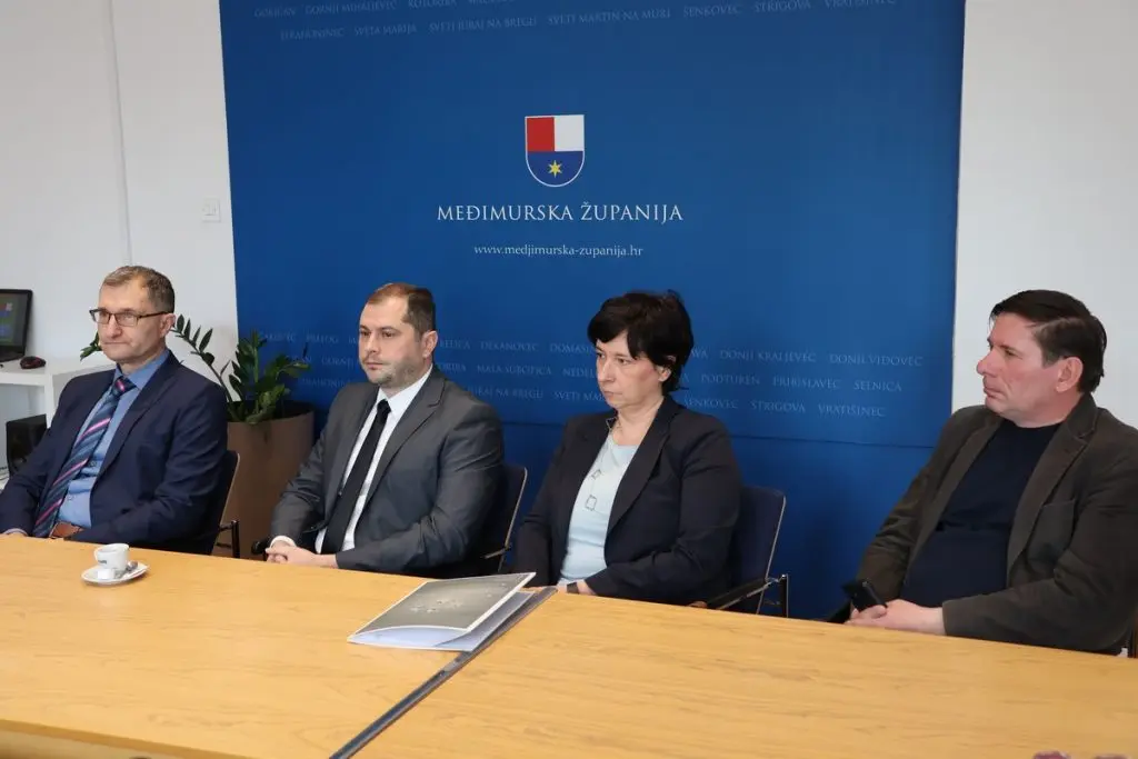 priznanje financial times međimurska županija (17) priznanje financial times međimurska županija (17)