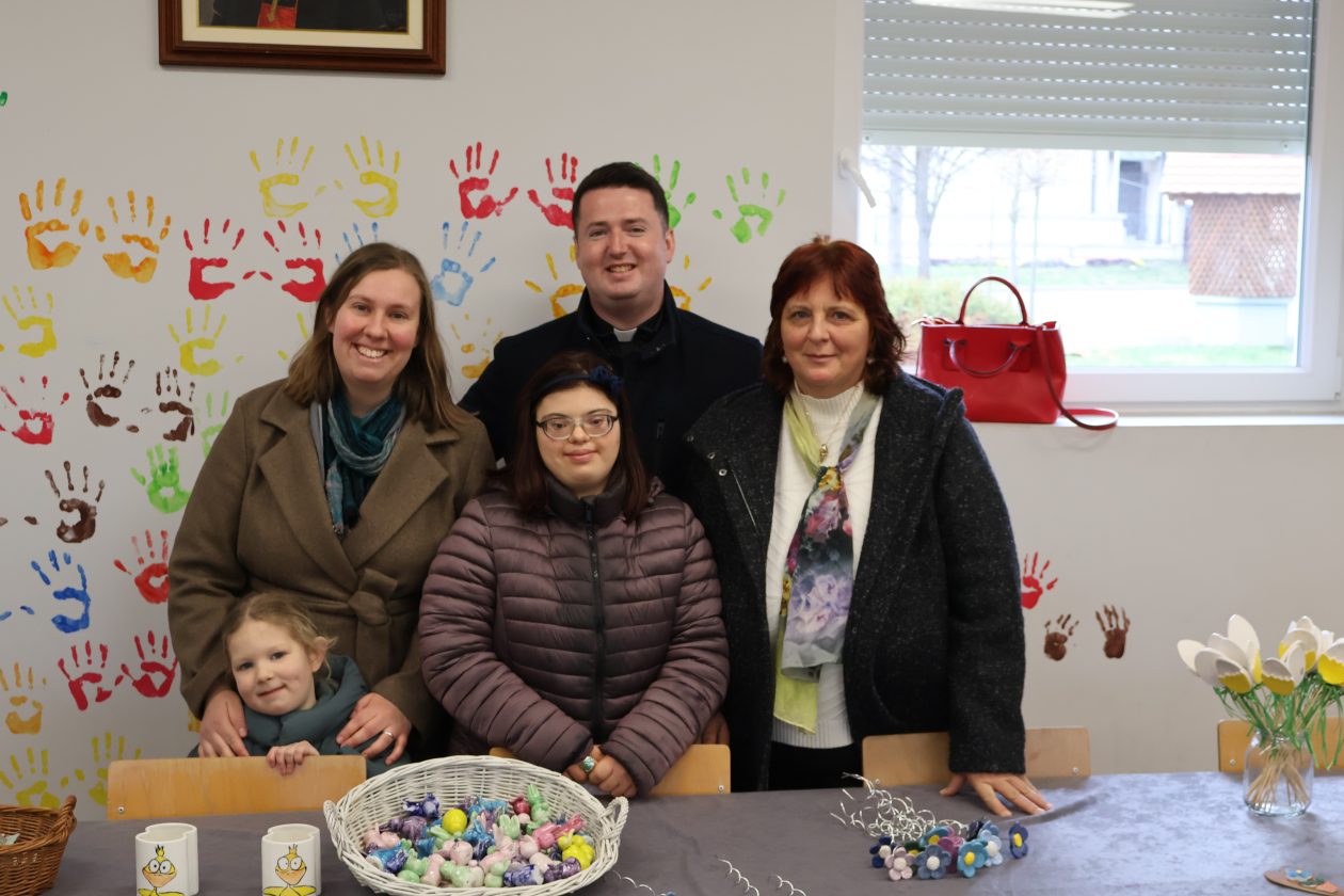 prodajna izložba COO (24) prodajna izložba COO (24)