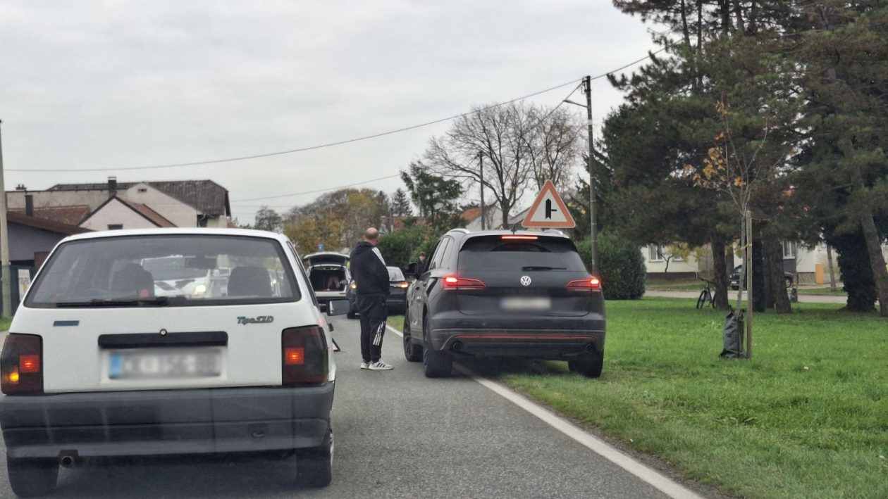 prometna u preloškoj ulici (3) prometna u preloškoj ulici (3)