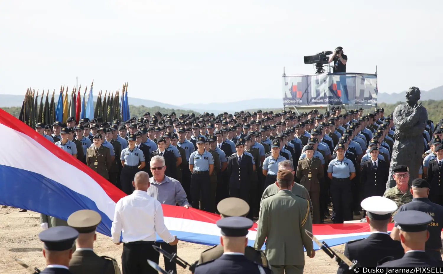 proslava Oluje, Knin, zastava,vojnici,andrej plenković,zoran milanović (10) proslava Oluje, Knin, zastava,vojnici,andrej plenković,zoran milanović (10)