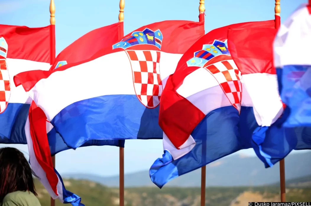 proslava Oluje, Knin, zastava,vojnici,andrej plenković,zoran milanović (11) proslava Oluje, Knin, zastava,vojnici,andrej plenković,zoran milanović (11)