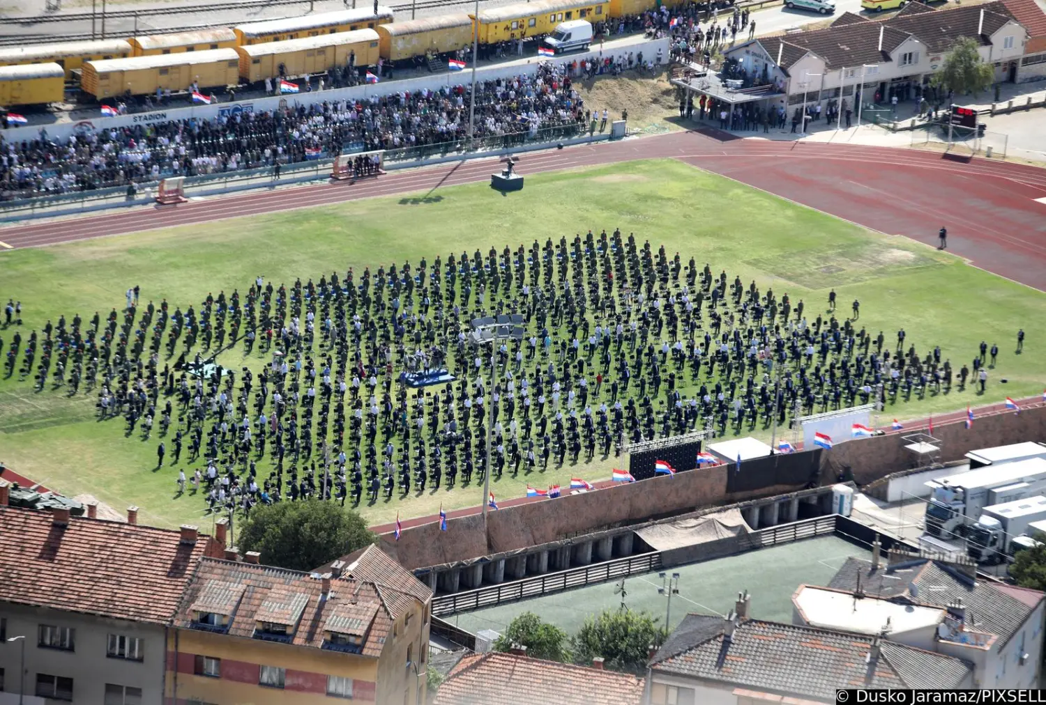 proslava Oluje, Knin, zastava,vojnici,andrej plenković,zoran milanović (24) proslava Oluje, Knin, zastava,vojnici,andrej plenković,zoran milanović (24)