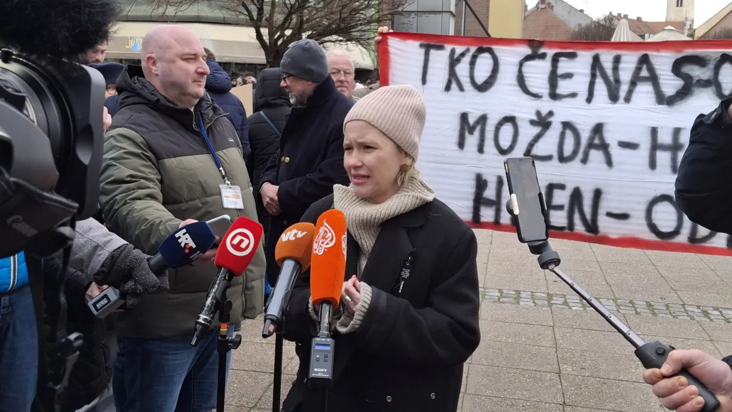 prosvjed 8 2 2025, bolnica (16) prosvjed 8 2 2025, bolnica (16)