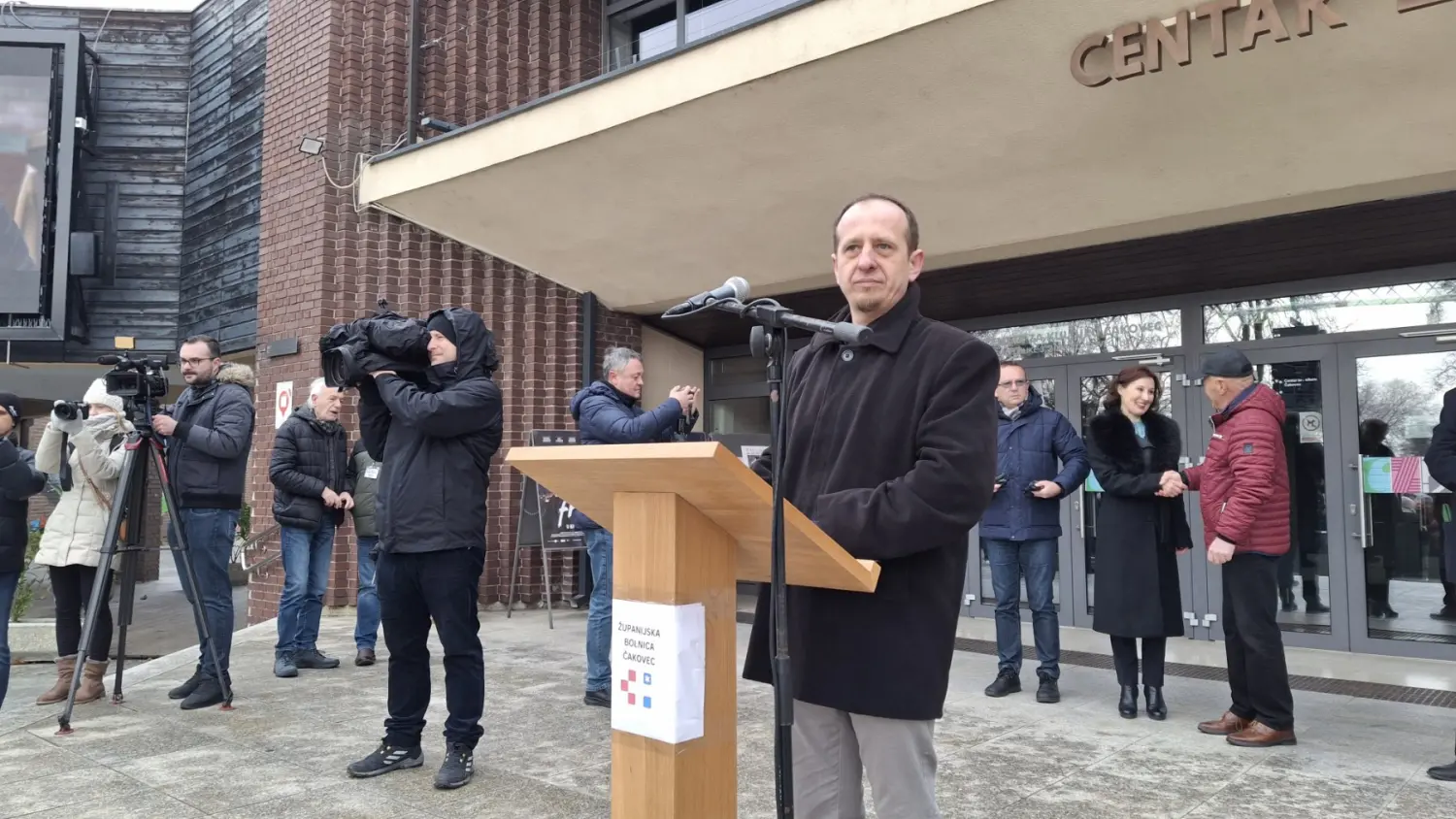 prosvjed bolnica 8 2 2025 (1) prosvjed bolnica 8 2 2025 (1)