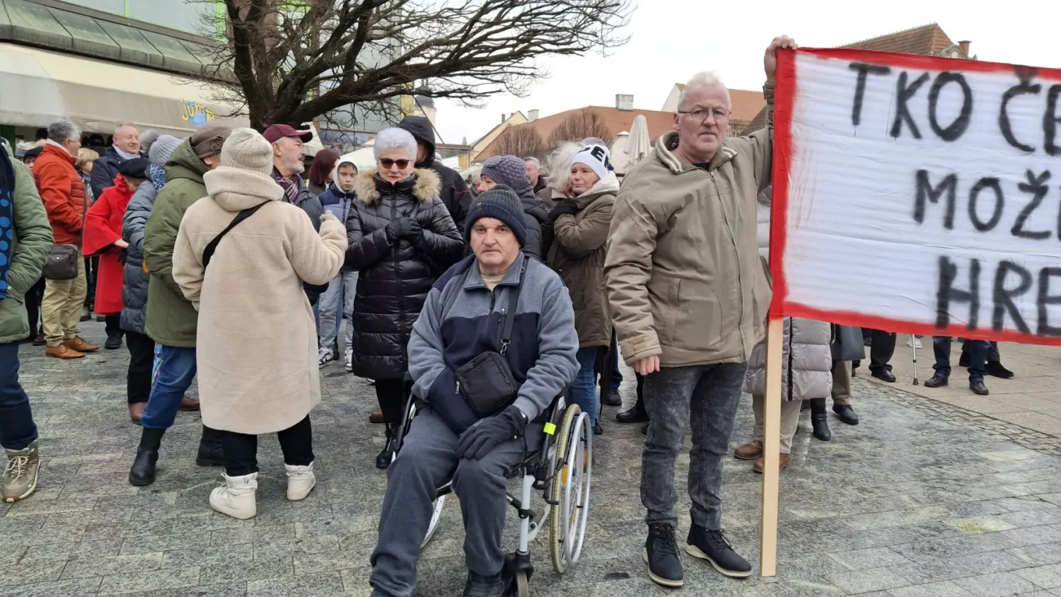 prosvjed bolnica 8 2 2025 (11) prosvjed bolnica 8 2 2025 (11)