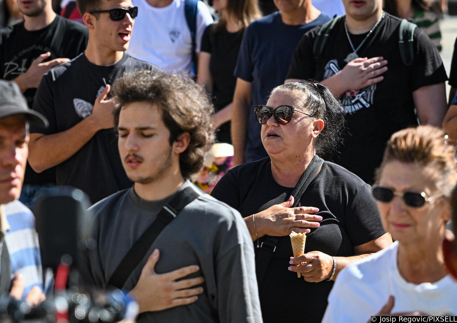 Zagreb: Održan “Prosvjed za spas hrvatske kulture, ne uvozu stranih radnika”