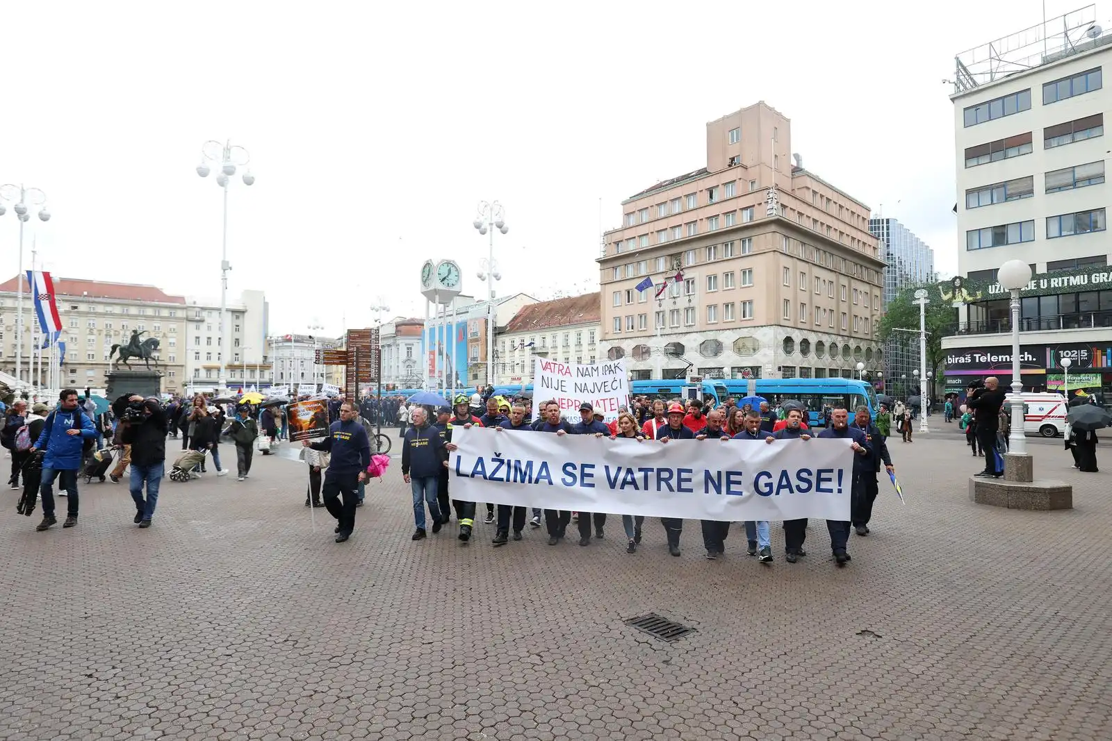 prosvjed vatrogasaca, zagreb (21) prosvjed vatrogasaca, zagreb (21)