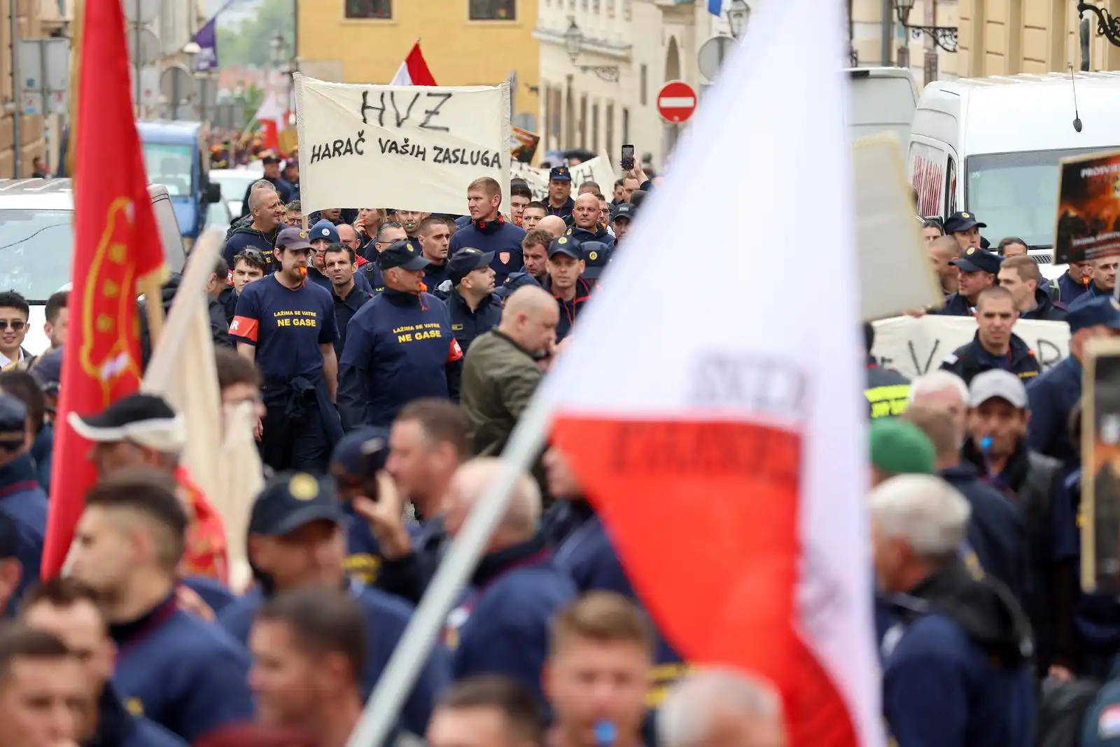 prosvjed vatrogasaca, zagreb (31) prosvjed vatrogasaca, zagreb (31)