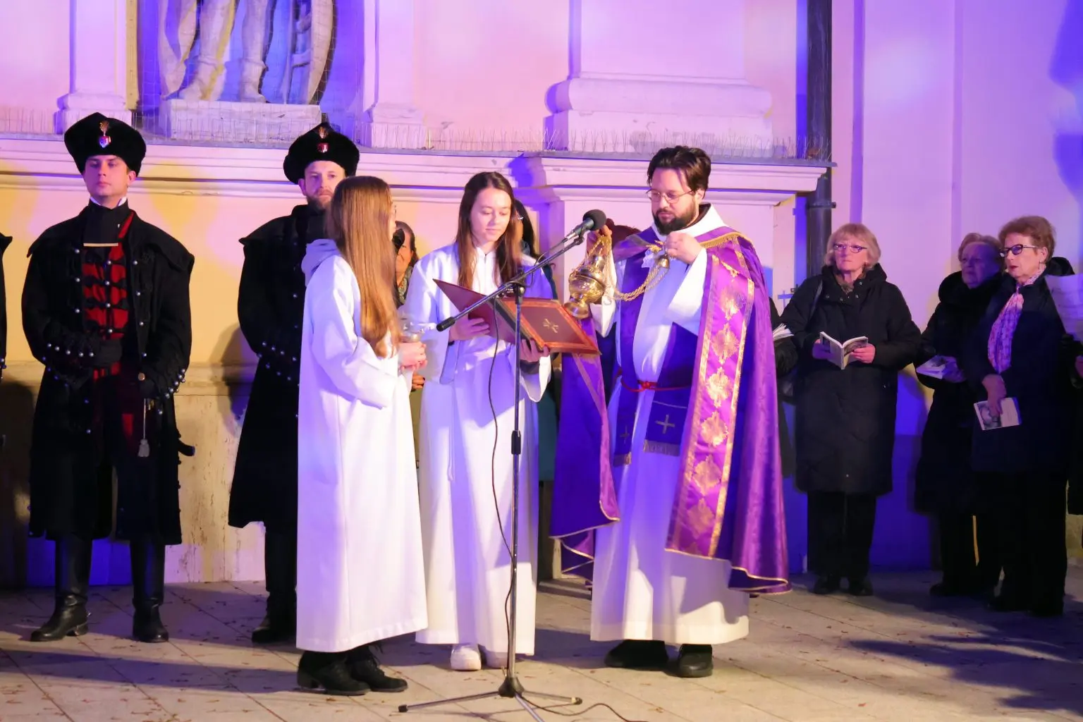 prva adventska svijeća čakovec (14) prva adventska svijeća čakovec (14)