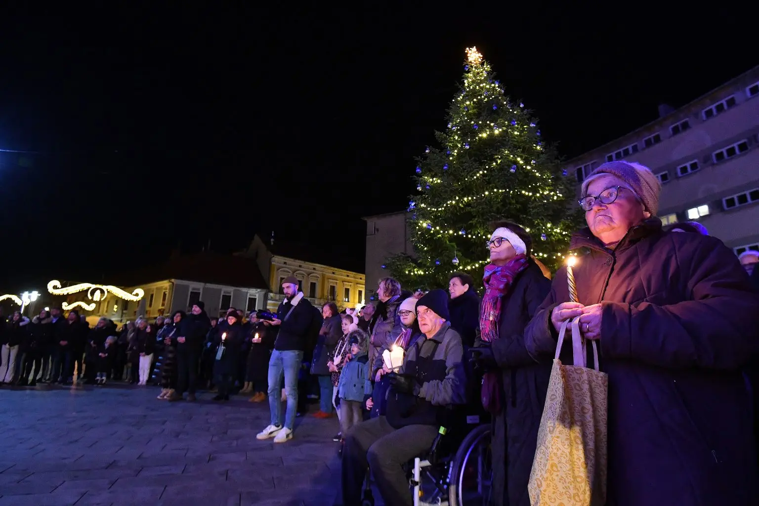 prva adventska svijeća čakovec (40) prva adventska svijeća čakovec (40)
