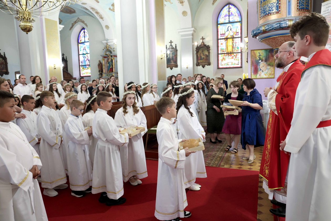 prva pričest Mala Subotica (12) prva pričest Mala Subotica (12)
