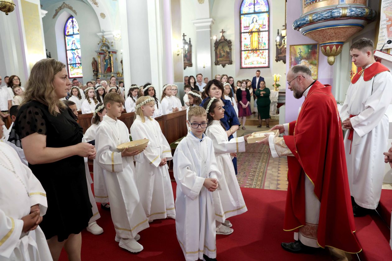 prva pričest Mala Subotica (13) prva pričest Mala Subotica (13)