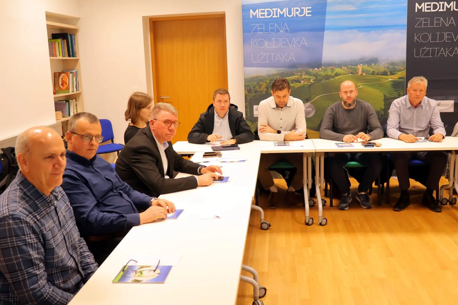 radni sastanak čelnika međimurskih JLS-a i predstavnica LAG-a Međimurski doli i bregi (8)