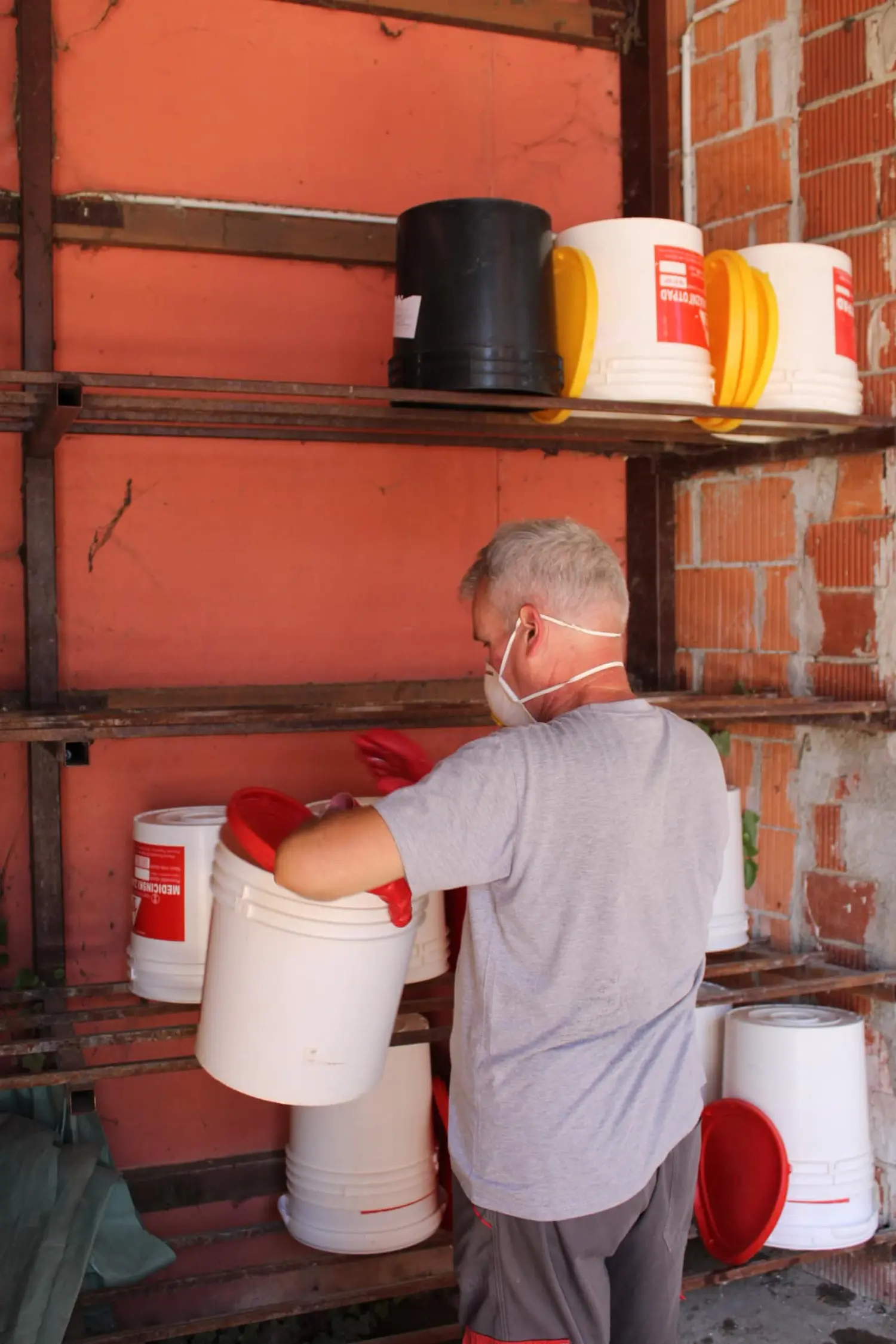 radnici bolnica, nenad damiš (2) radnici bolnica, nenad damiš (2)