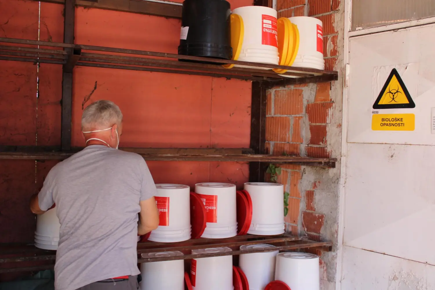 radnici bolnica, nenad damiš (4) radnici bolnica, nenad damiš (4)