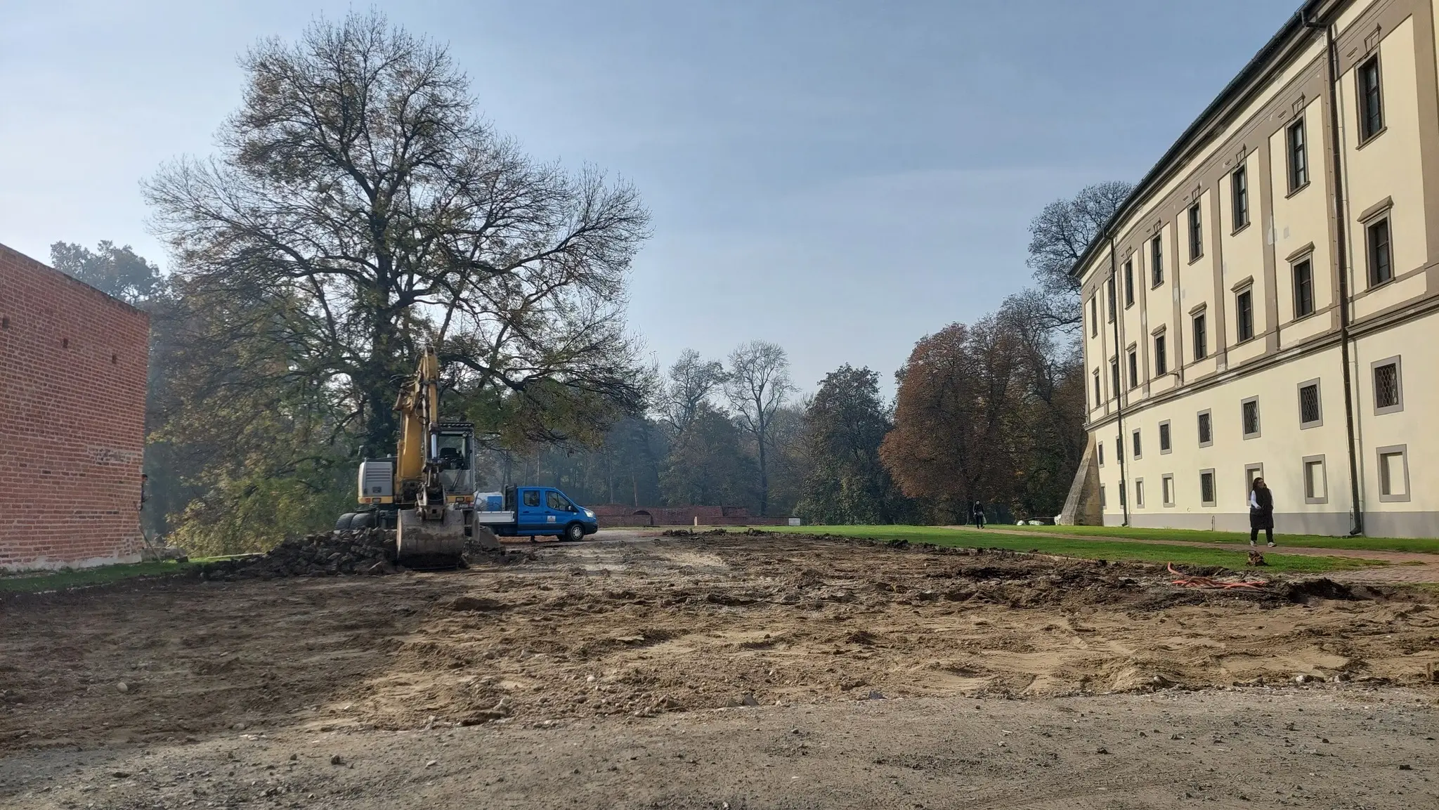 radovi, parking stari grad (1) radovi, parking stari grad (1)