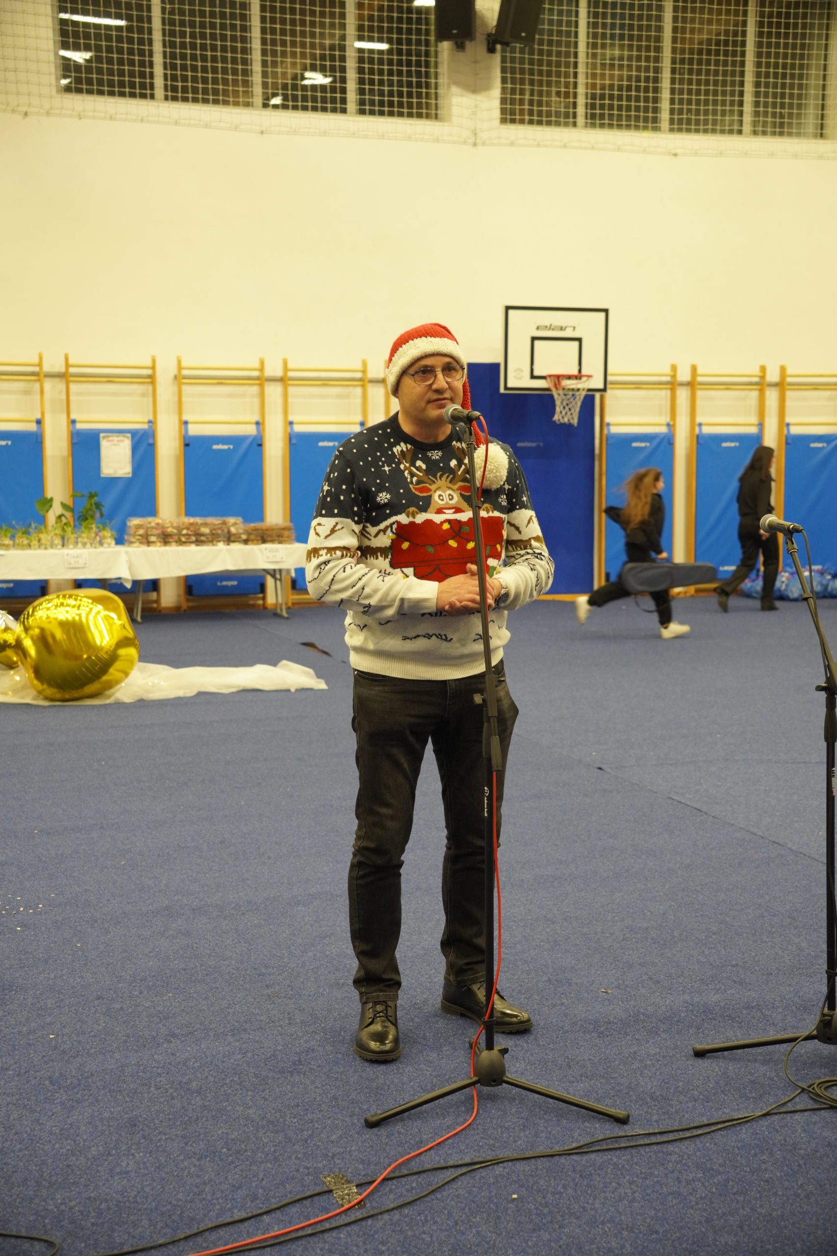 ravnatelj Josip Šipek božićna priredba OŠ Strahoninec (4) ravnatelj Josip Šipek božićna priredba OŠ Strahoninec (4)