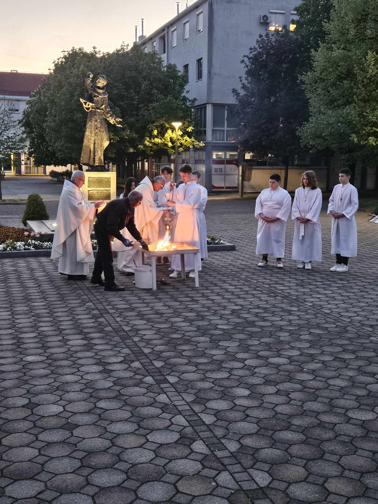 received_650638214484334 received_650638214484334