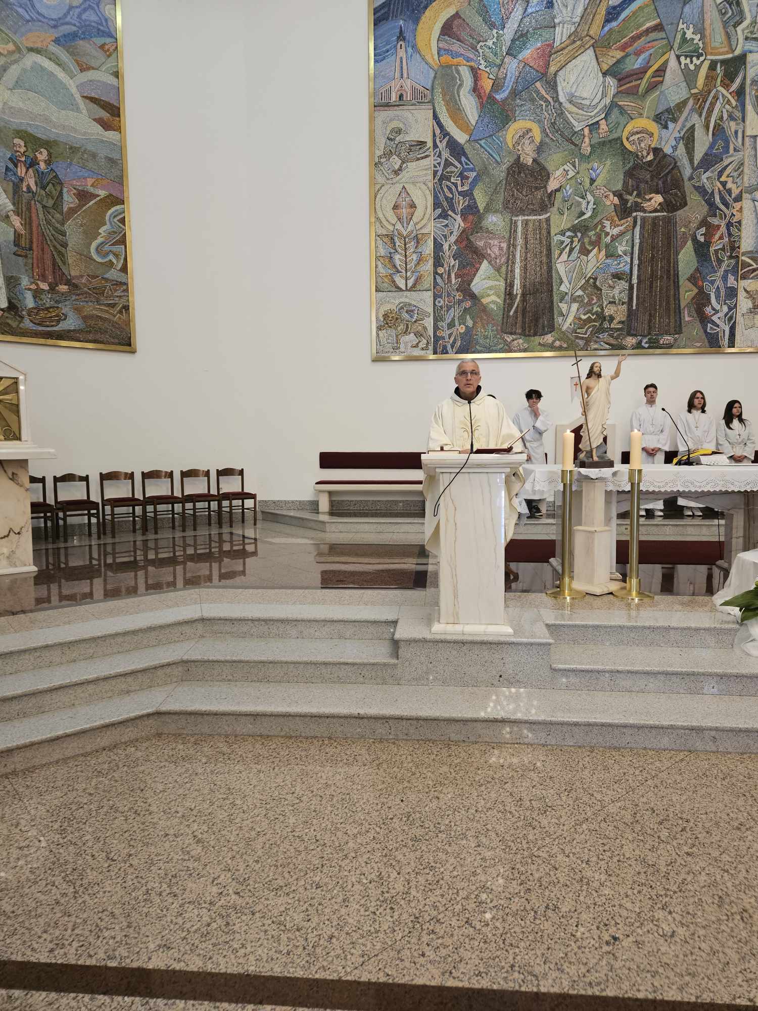 received_681001398195245 received_681001398195245