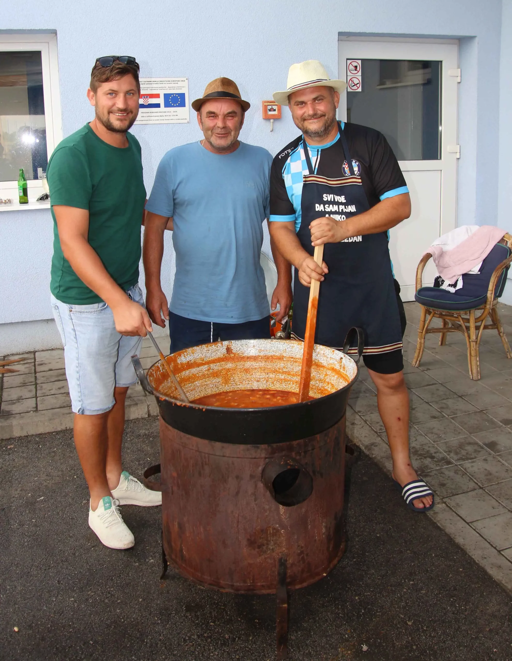 rokec (10) rokec (10)