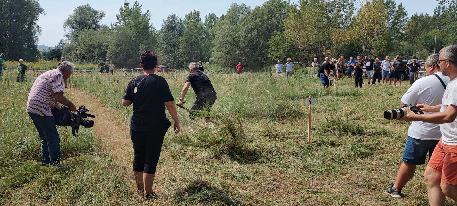 ručna košnja trave sveti martin na muri (1)