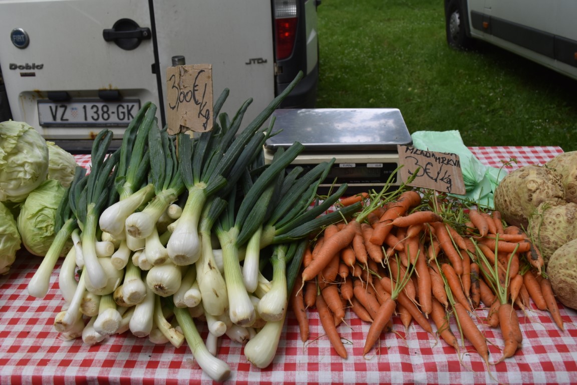 sajam srijedom (18) sajam srijedom (18)