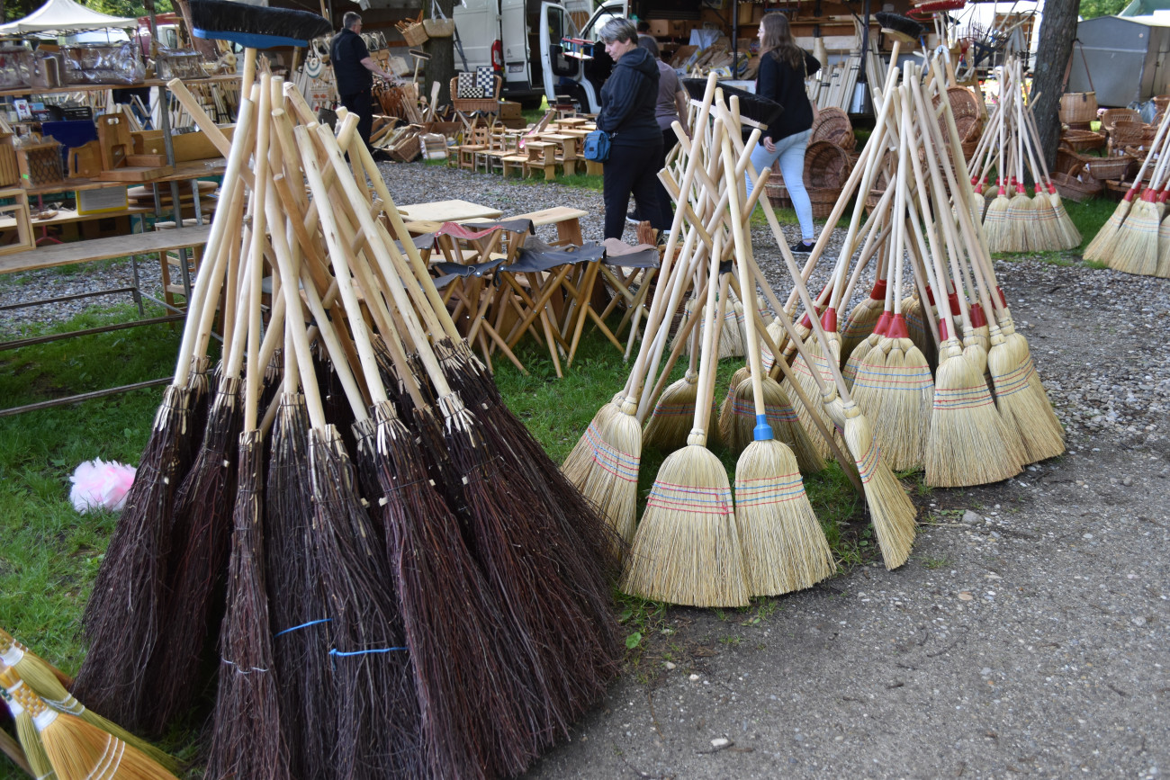 sajam srijedom 22 svibnja (25) sajam srijedom 22 svibnja (25)