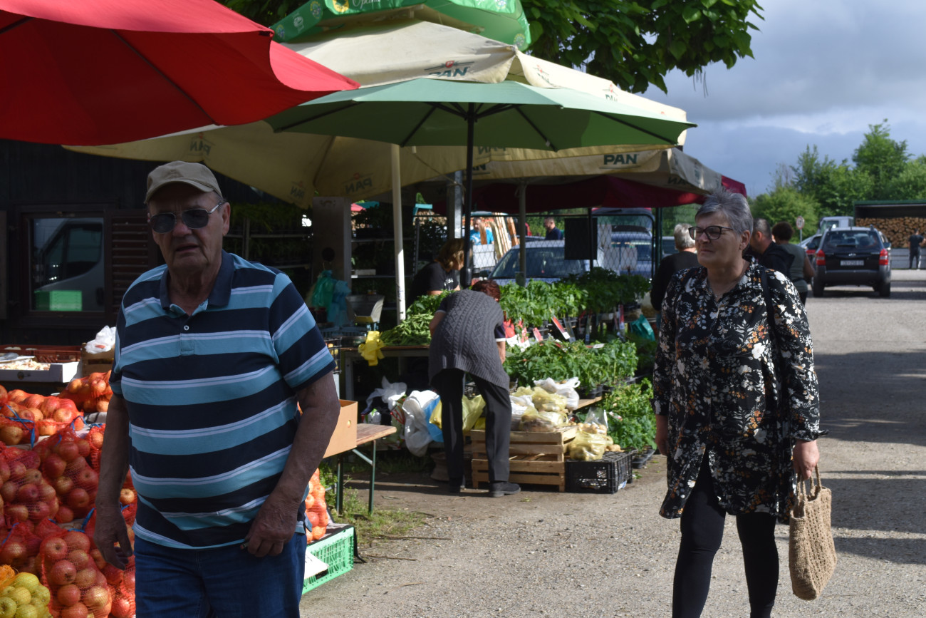 sajam srijedom 22 svibnja (50) sajam srijedom 22 svibnja (50)