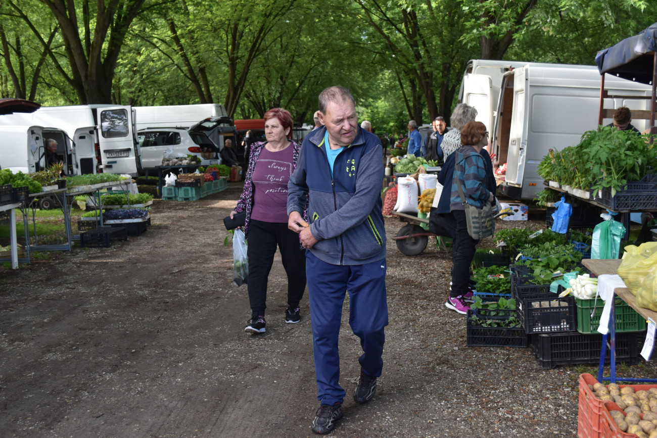 sajam srijedom 22 svibnja (6) sajam srijedom 22 svibnja (6)