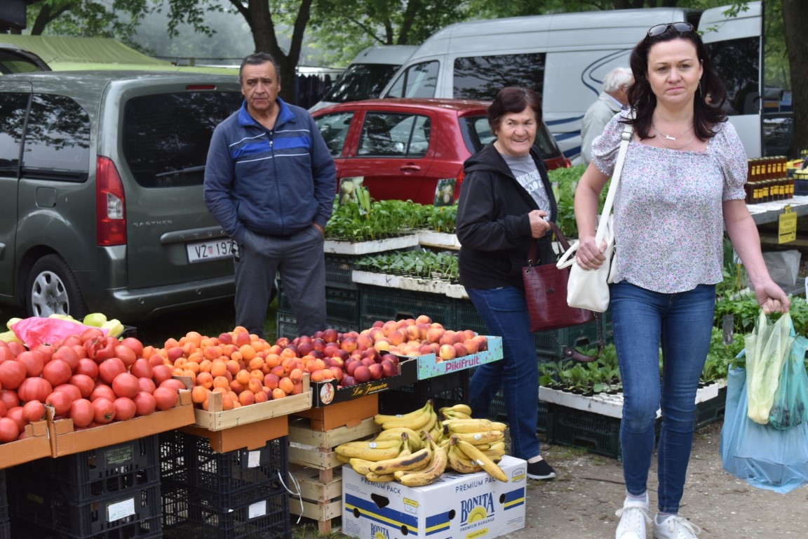 sajam srijedom (9) sajam srijedom (9)