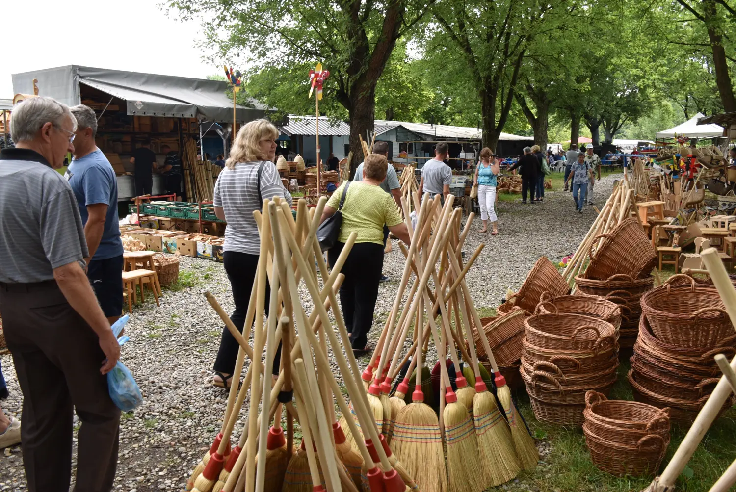 sajam srijedom,26.6.2024 (40) sajam srijedom,26.6.2024 (40)