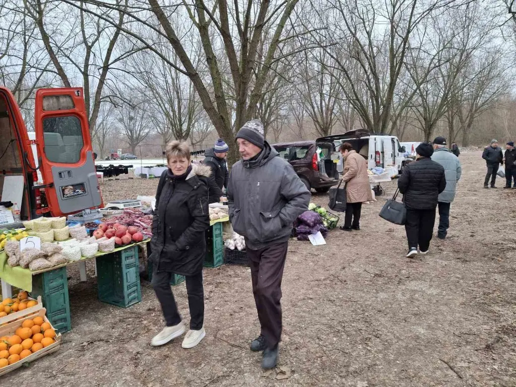 sajam15.1.2025 (33) (Medium) sajam15.1.2025 (33) (Medium)