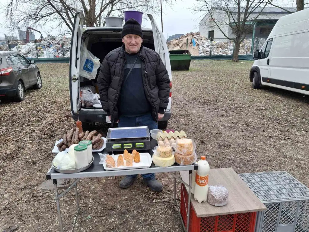 sajam15.1.2025 (8) (Medium) sajam15.1.2025 (8) (Medium)