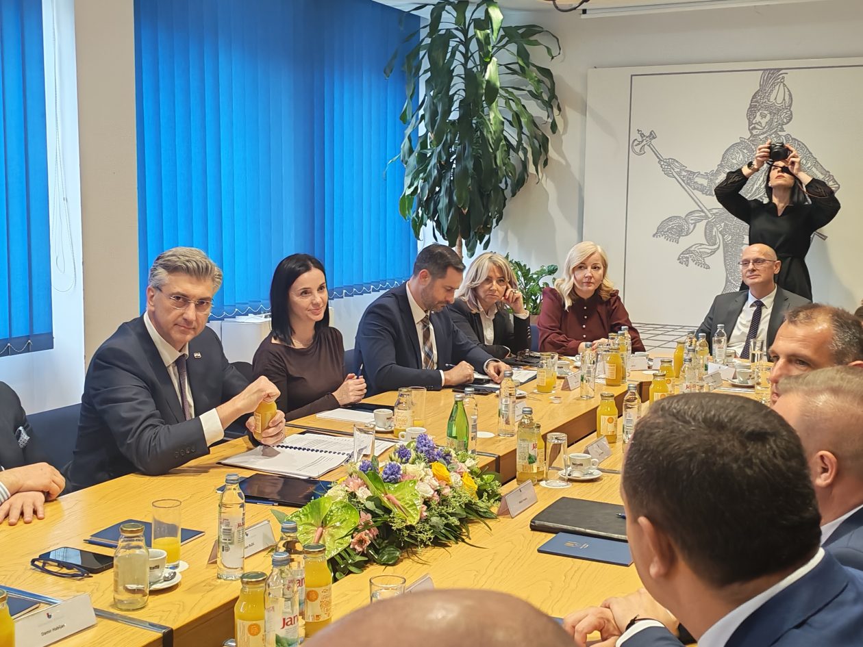 satanak Plenković Posavec županija (25)