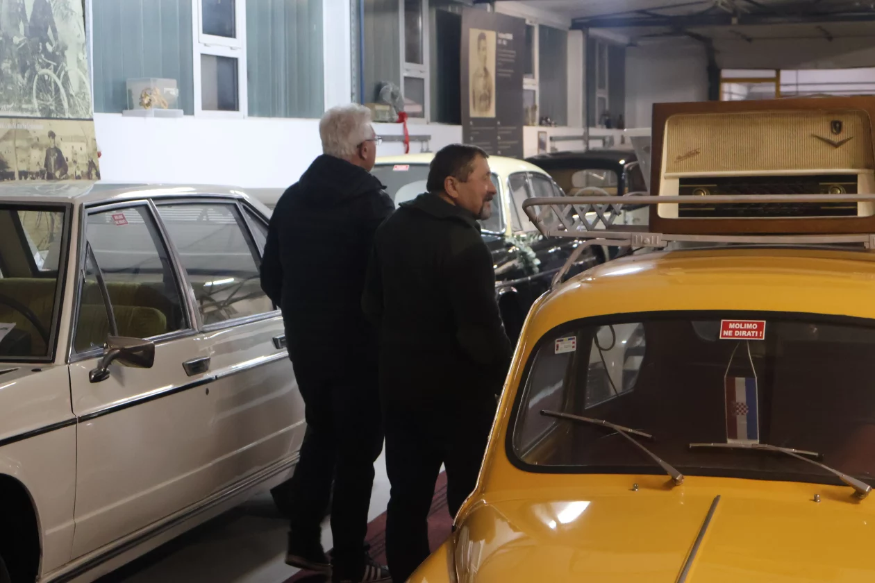 selnica OLDTIMER MUZEJ ŠARDI (1)