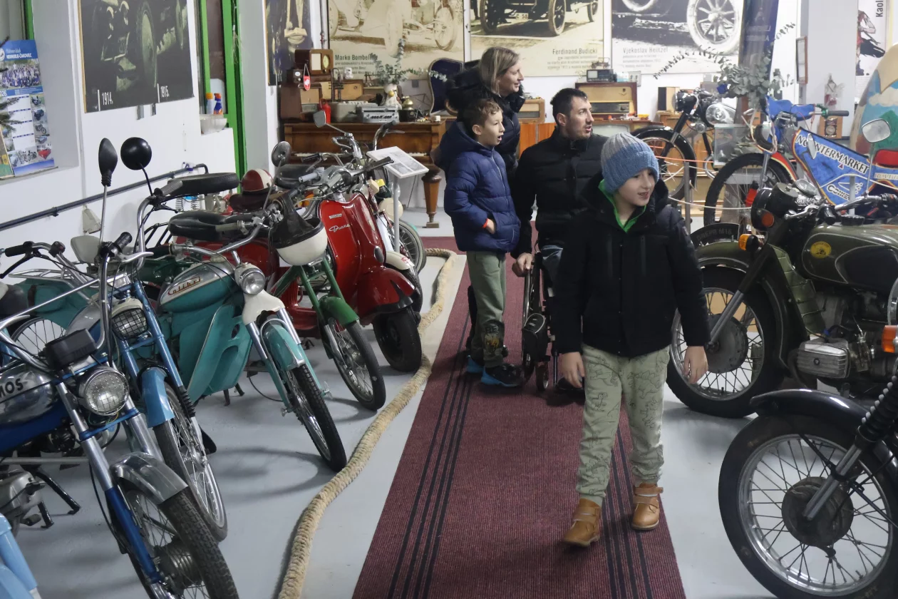 selnica OLDTIMER MUZEJ ŠARDI (18)