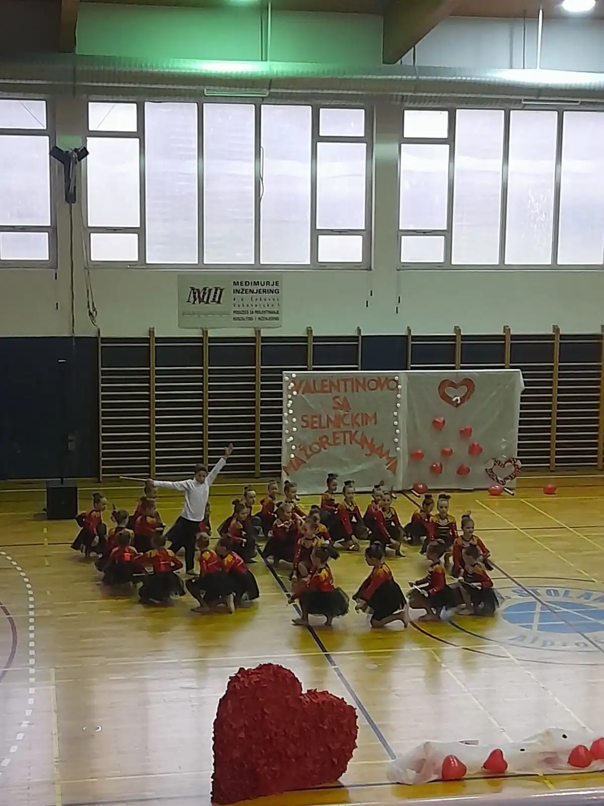 selnicke mazoretknje valentinovo (6) selnicke mazoretknje valentinovo (6)