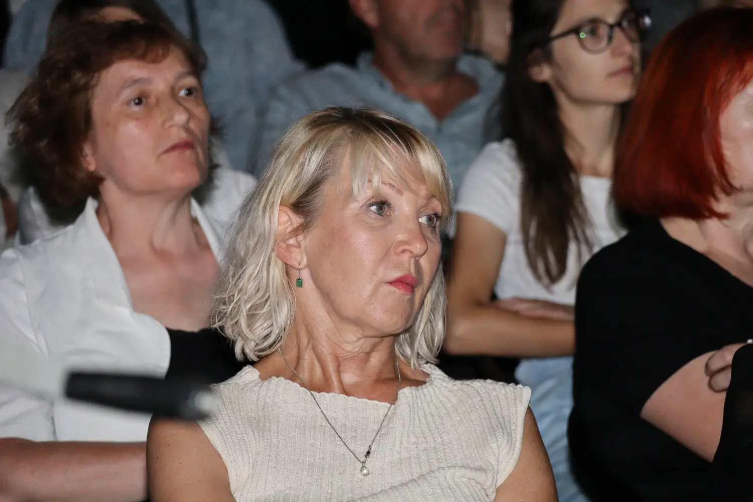 sestre husar, prelog (29) sestre husar, prelog (29)