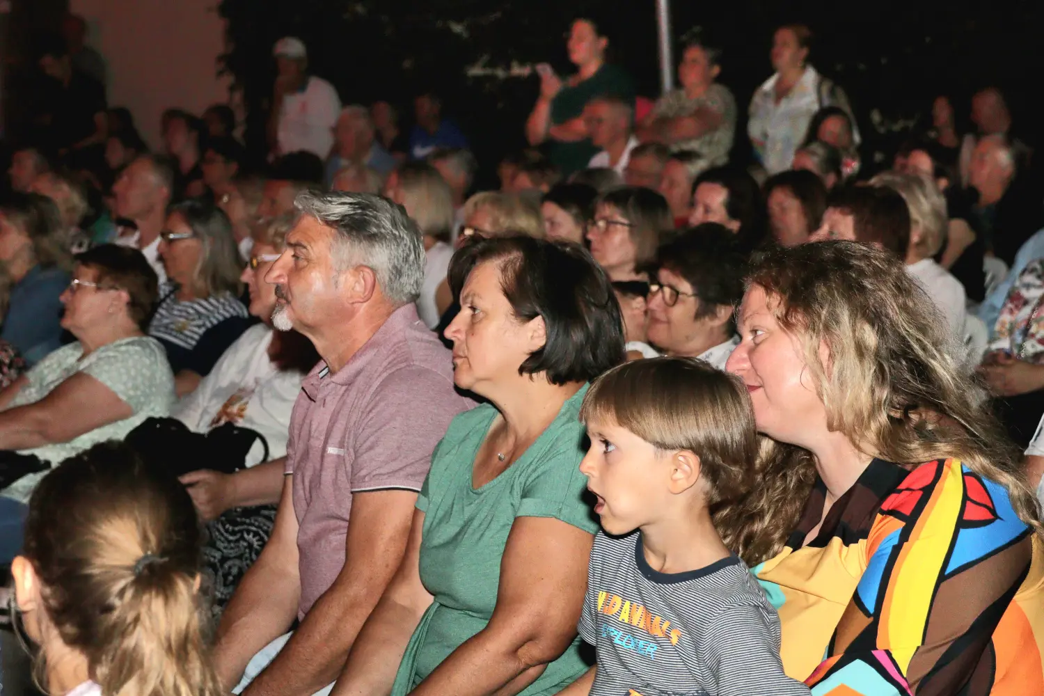 sestre husar, prelog (9) sestre husar, prelog (9)