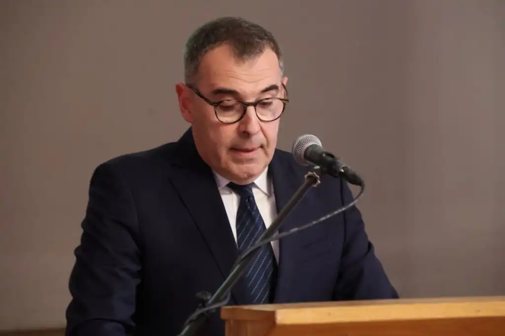 sjećanje na holokaust (12) sjećanje na holokaust (12)