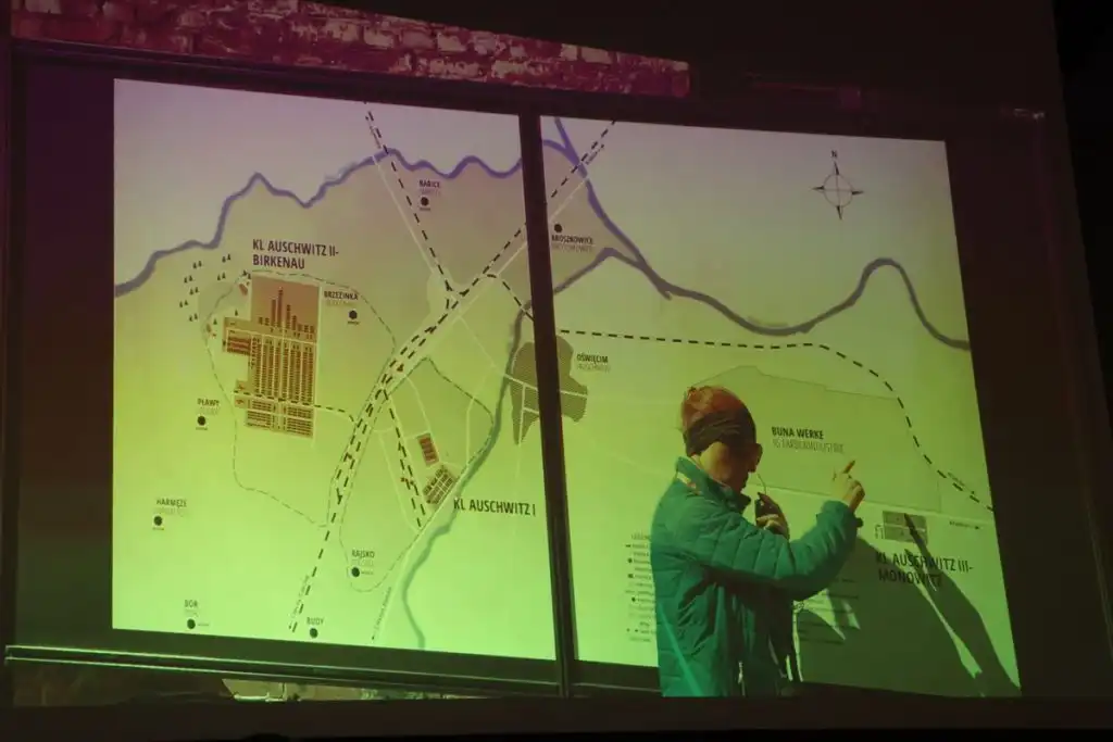 sjećanje na holokaust (21) sjećanje na holokaust (21)